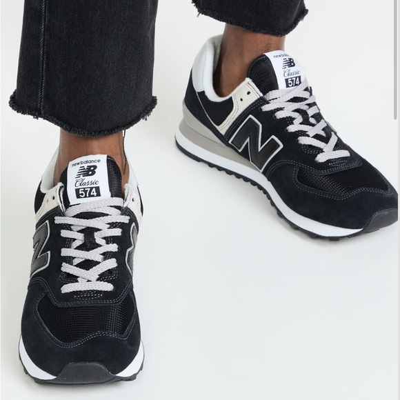 New Balance Black and White Classic 574 Sneakers Size 7 - Picture 8 of 11